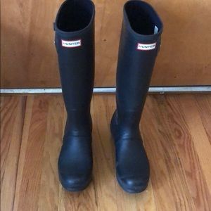 Hunter tall black rain boots